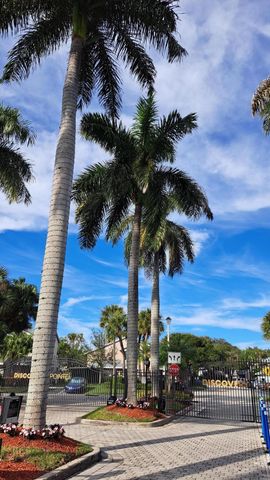 2226 DISCOVERY Circle W, Deerfield Beach, FL 33442