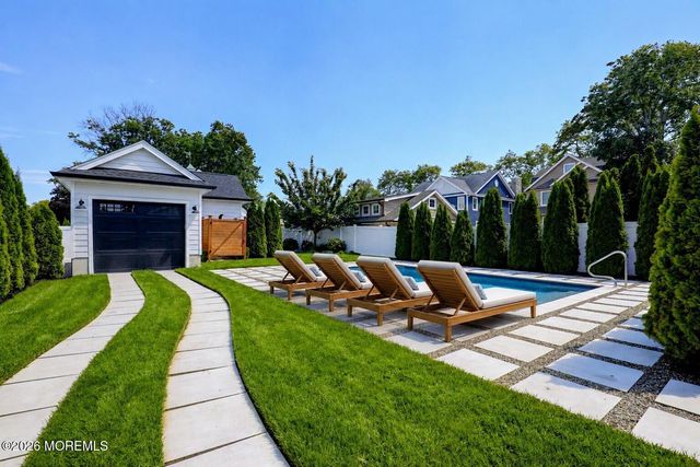14 Wyckoff Avenue, Manasquan, NJ 08736
