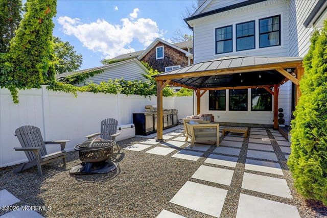 14 Wyckoff Avenue, Manasquan, NJ 08736