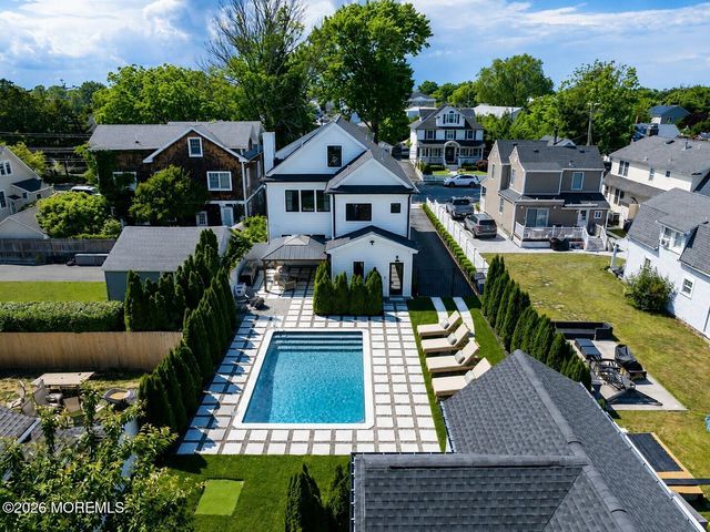 14 Wyckoff Avenue, Manasquan, NJ 08736