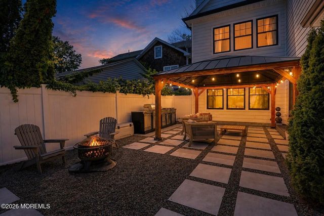 14 Wyckoff Avenue, Manasquan, NJ 08736