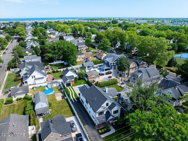 14 Wyckoff Avenue, Manasquan, NJ 08736