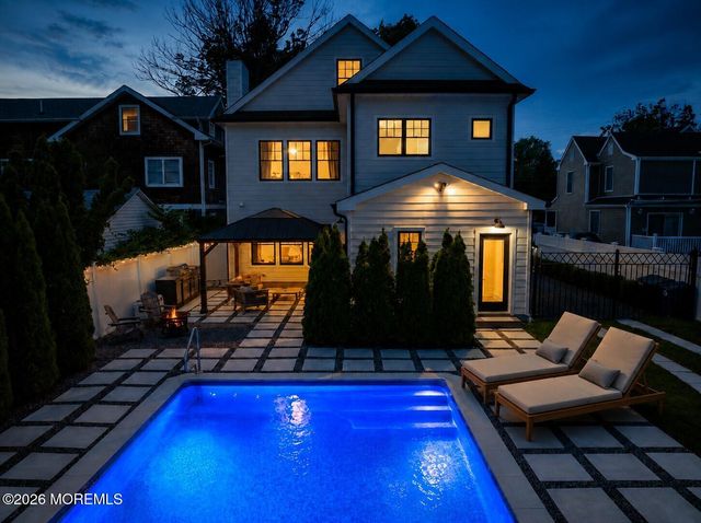 14 Wyckoff Avenue, Manasquan, NJ 08736