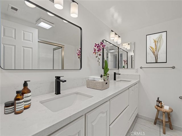 1 3rd Place 2, Long Beach, CA 90802