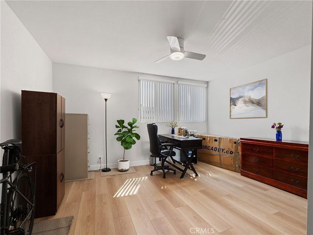 1 3rd Place 2, Long Beach, CA 90802