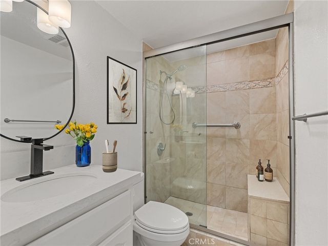 1 3rd Place 2, Long Beach, CA 90802
