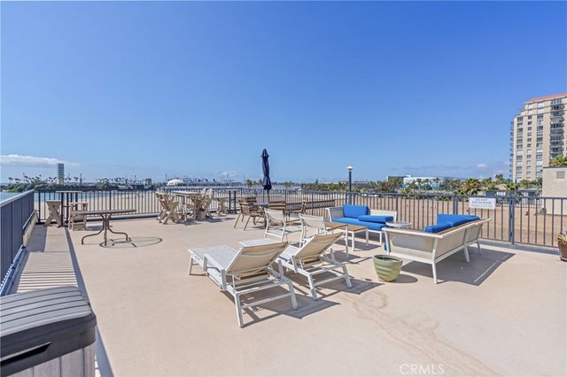 1 3rd Place 2, Long Beach, CA 90802