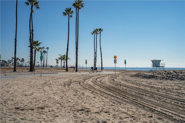 1 3rd Place 2, Long Beach, CA 90802