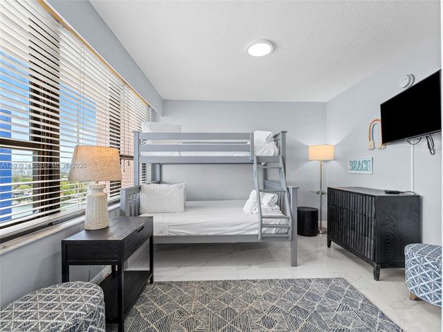 5225 Collins Ave 1509, Miami Beach, FL 33140