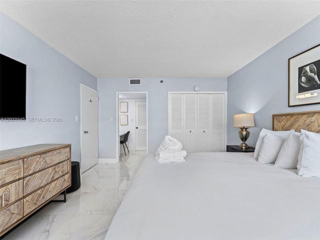 5225 Collins Ave 1509, Miami Beach, FL 33140