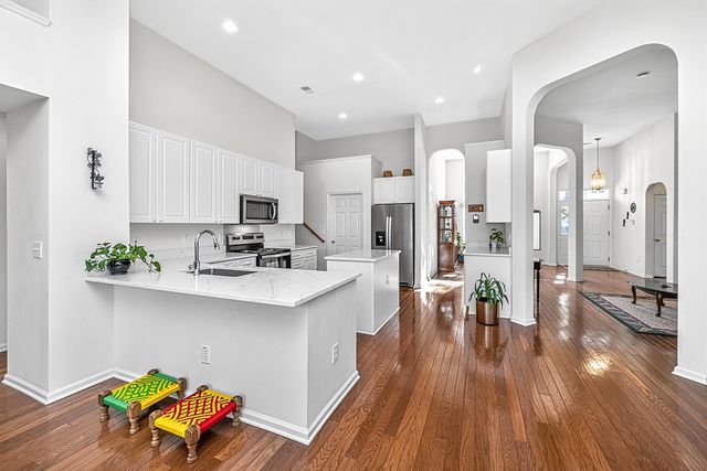 102 Corral Circle, Summerville, SC 29485