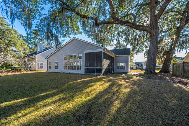 102 Corral Circle, Summerville, SC 29485