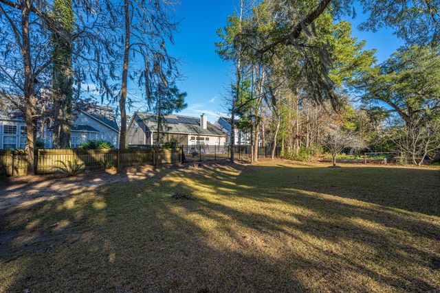 102 Corral Circle, Summerville, SC 29485