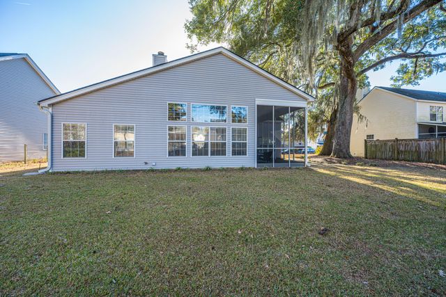 102 Corral Circle, Summerville, SC 29485