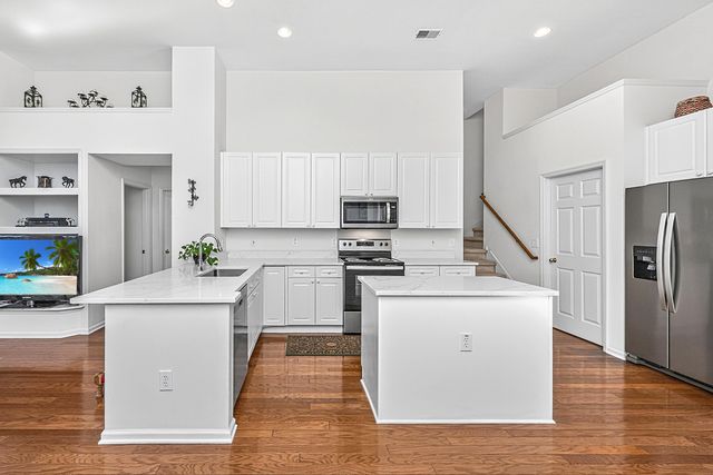 102 Corral Circle, Summerville, SC 29485