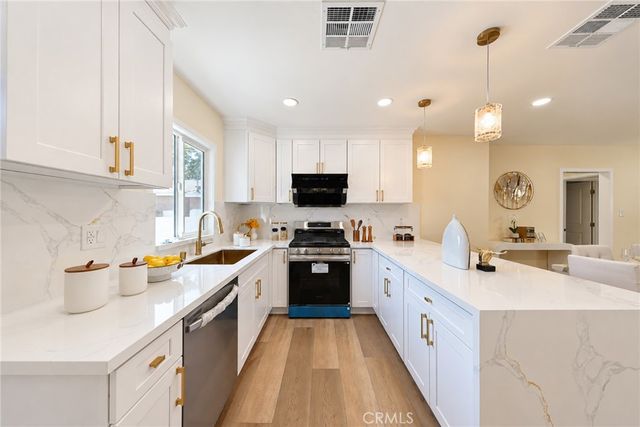 2710 Magnolia, Long Beach, CA 90806