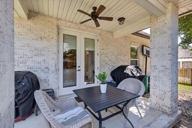 1990 Hattie Mae Lane, Niceville, FL 32578