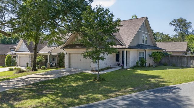 1990 Hattie Mae Lane, Niceville, FL 32578