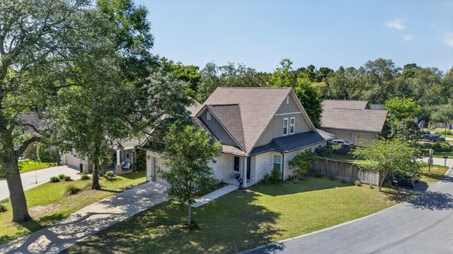 1990 Hattie Mae Lane, Niceville, FL 32578