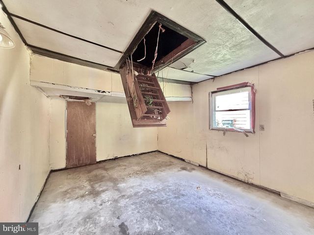 44 HENDERSON LN, Willingboro, NJ 08046