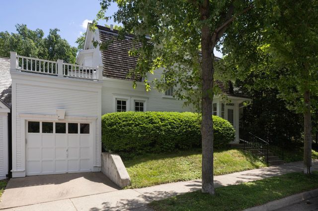 3715 Thomas Avenue S, Minneapolis, MN 55410