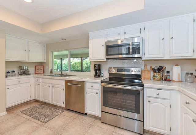 493 Forestview Drive, Atlantis, FL 33462