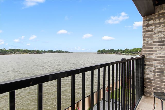 164 Marina Drive, Mabank, TX 75156
