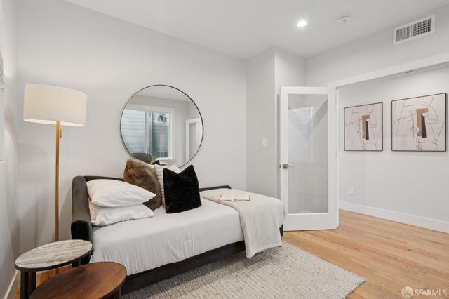 3011 20th Street 2, San Francisco, CA 94110