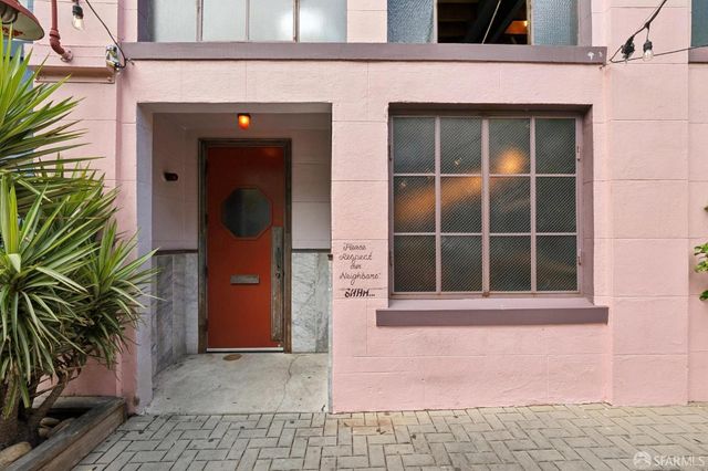 3011 20th Street 2, San Francisco, CA 94110