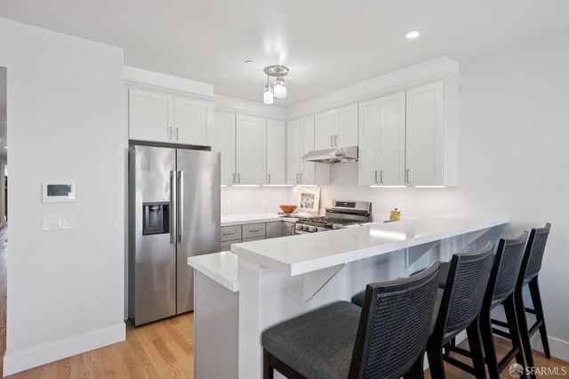 3011 20th Street 2, San Francisco, CA 94110