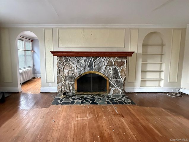 59 Willow Street, Floral Park, NY 11001