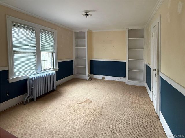 59 Willow Street, Floral Park, NY 11001