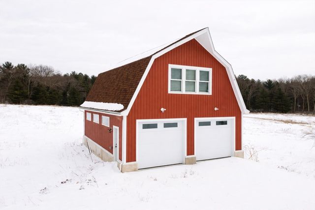 147 N Mill Street, Holliston, MA 01746