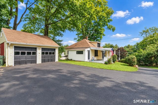 5167 Main Street, Trumbull, CT 06611