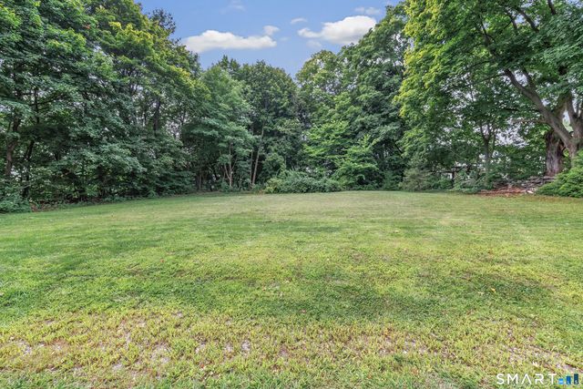 5167 Main Street, Trumbull, CT 06611