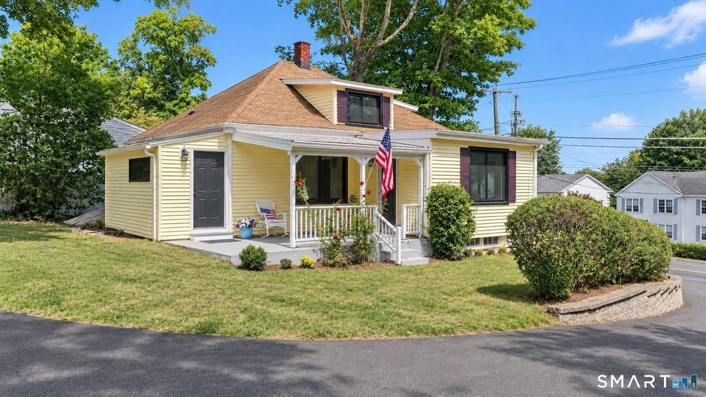 5167 Main Street, Trumbull, CT 06611