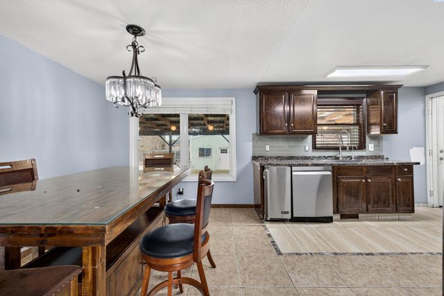 1536 W Ella St, Pasco, WA 99301