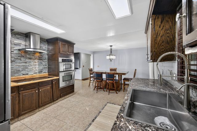 1536 W Ella St, Pasco, WA 99301