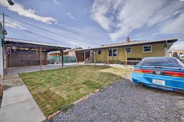 1536 W Ella St, Pasco, WA 99301