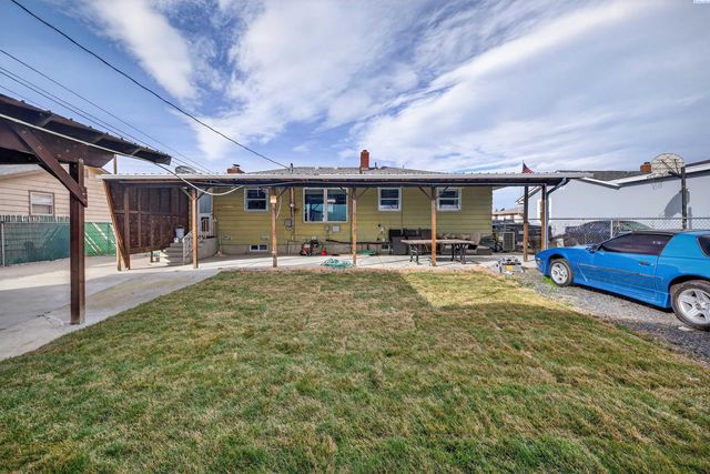 1536 W Ella St, Pasco, WA 99301