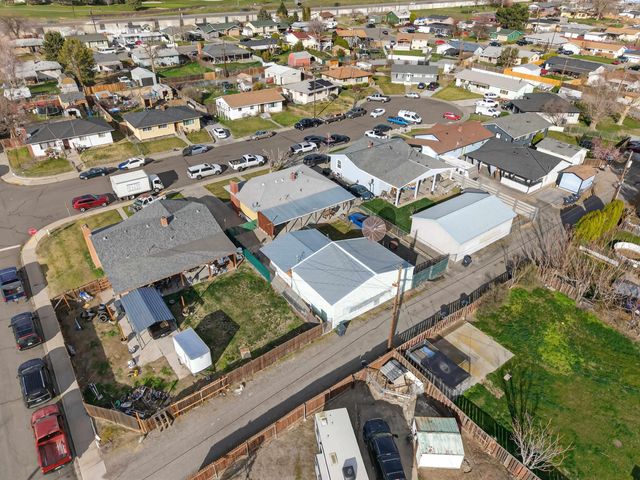 1536 W Ella St, Pasco, WA 99301