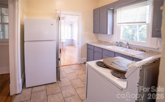 303 Bouchelle Street, Morganton, NC 28655