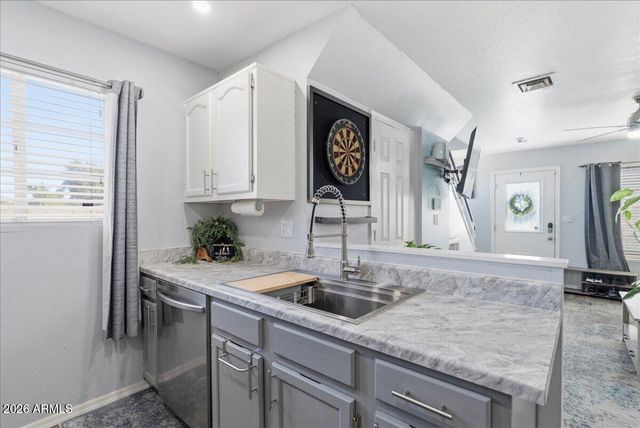 510 N Alma School Road 101, Mesa, AZ 85201