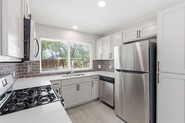 704 Buckingham PL, Austin, TX 78745