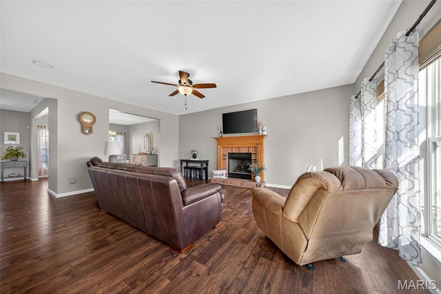 709 Stonewood Bend Drive, Lake St Louis, MO 63367