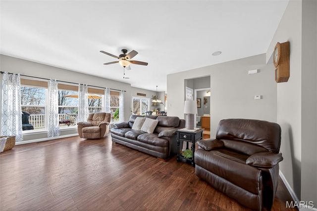 709 Stonewood Bend Drive, Lake St Louis, MO 63367