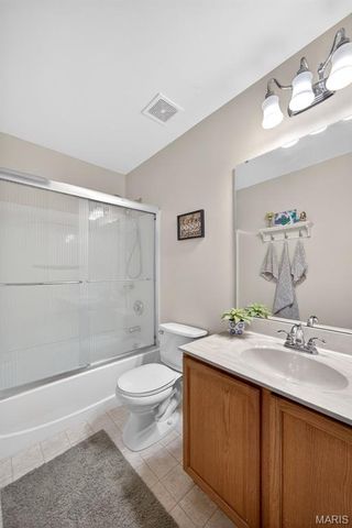 709 Stonewood Bend Drive, Lake St Louis, MO 63367