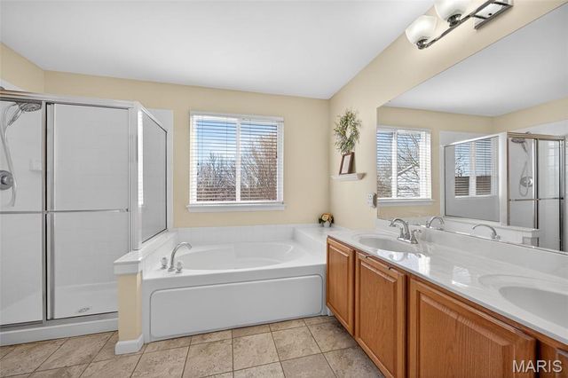 709 Stonewood Bend Drive, Lake St Louis, MO 63367