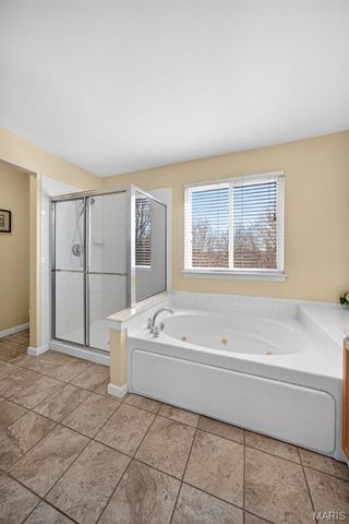 709 Stonewood Bend Drive, Lake St Louis, MO 63367