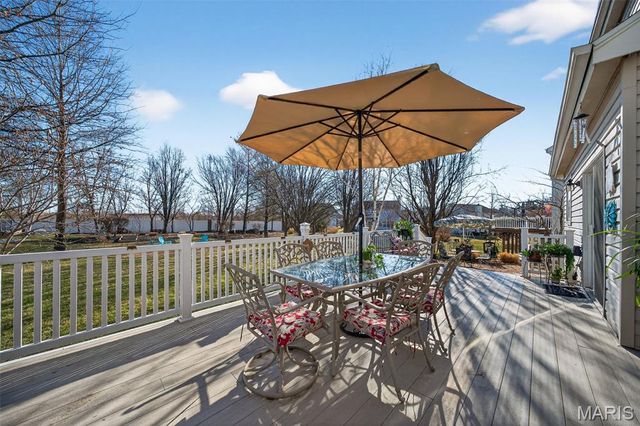 709 Stonewood Bend Drive, Lake St Louis, MO 63367